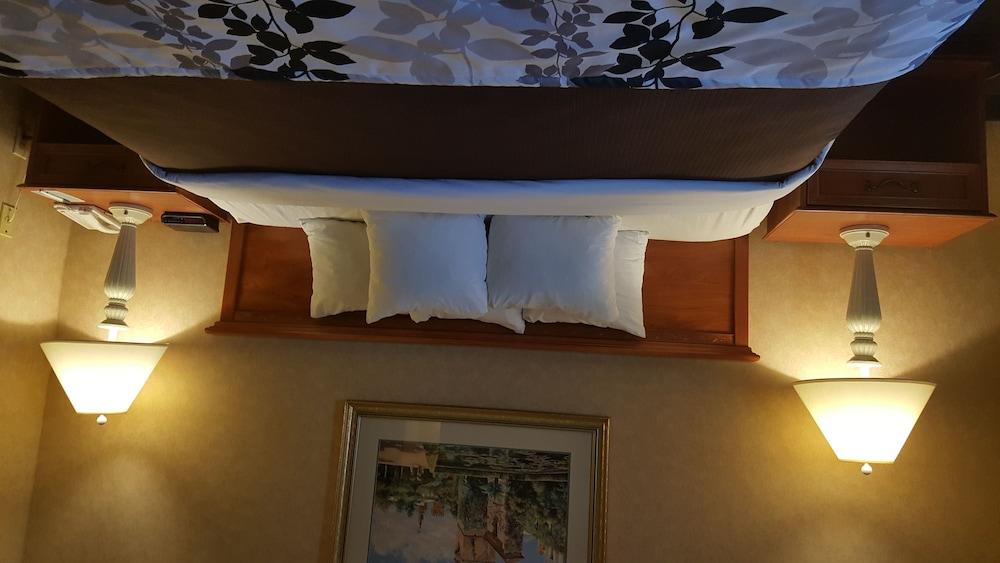 Baymont By Wyndham Historic Route 66 Hotel Barstow