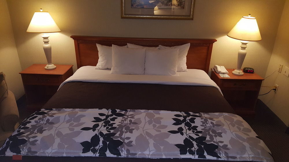 Baymont By Wyndham Historic Route 66 Hotel 2*